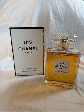 CHANEL No.5 Eau de Parfum - 3.4 FL OZ
